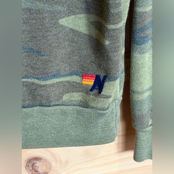 Aviator Nation Bolt Camo Printed Sweatshirt Women’s Small ***has a worn look - Picture 4 of 9